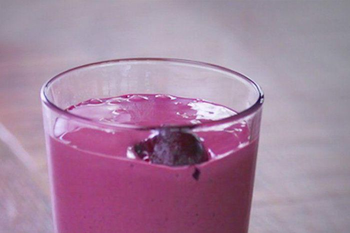 This Chocolate Smoothie Helps You Lose Weight