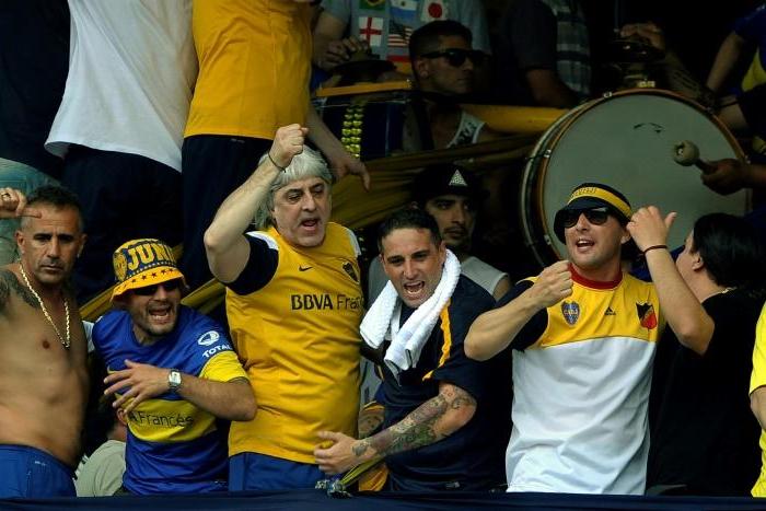 Ultra leaders Rafael Di Zeo, centre, and Mauro Martin, second right, were the Boca fans banned