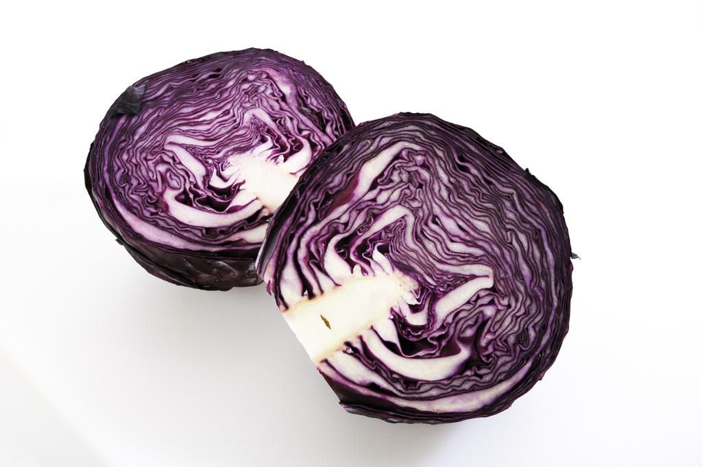 The 11 Best Keto-Friendly Vegetables That Are Low in Carbs and Won't Knock You Out of Ketosis