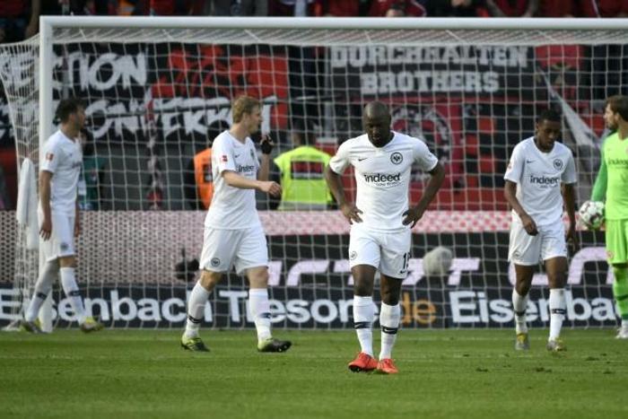 Eintracht Frankfurt suffered a humiliating 6-1 defeat in Leverkusen on Sunday