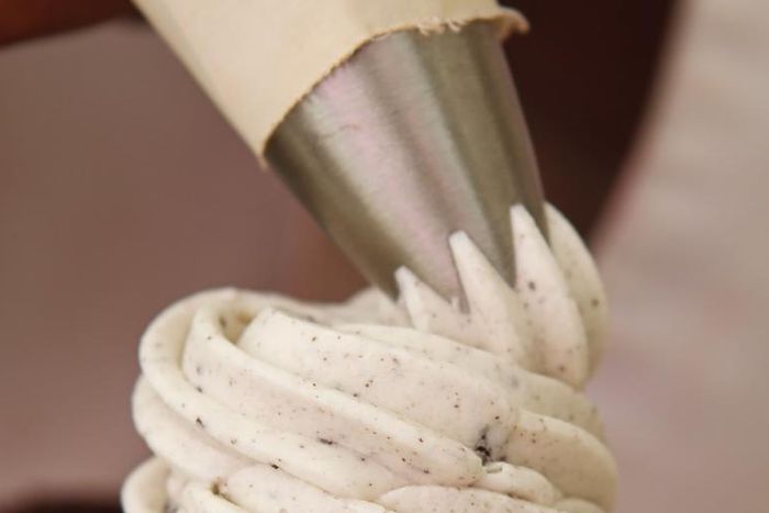 Dr. Pimple Popper Pops 'Hard' And 'Soft' Cyst