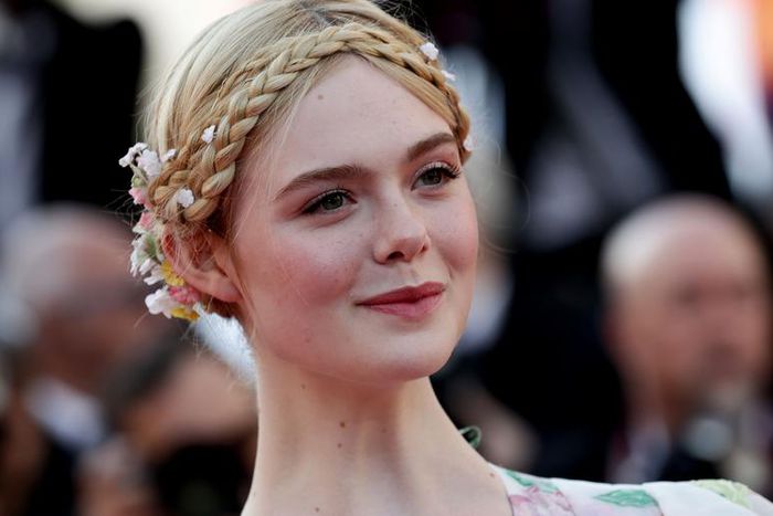 Elle Fanning Just Fainted At A Cannes Dinner Party