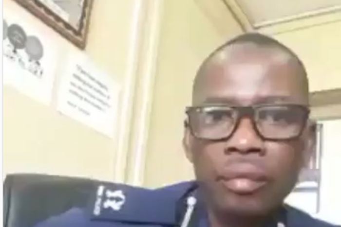 ‘Incorruptible’ Ghanaian police officer blasts colleagues for taking money from drivers (video)