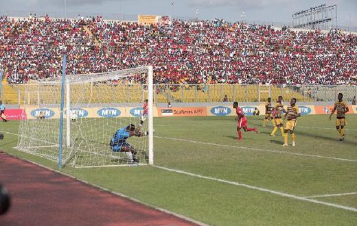 Asante Kotoko beats ASEC Mimosas to lift trophy