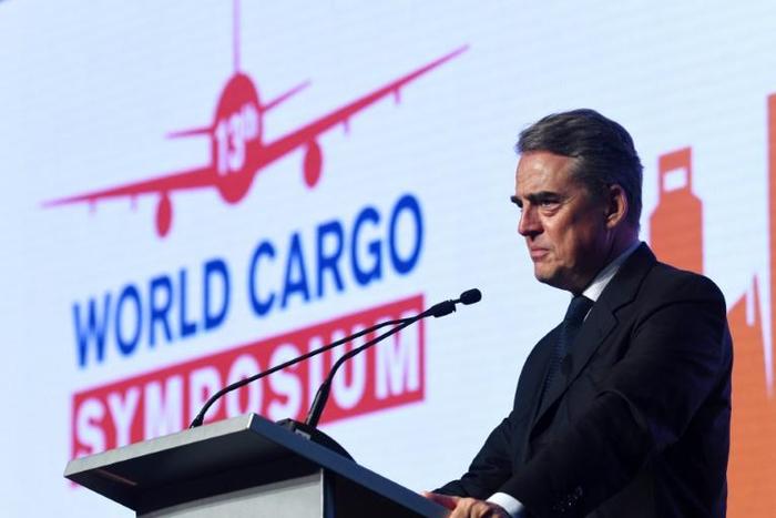IATA boss Alexandre de Juniac said air cargo traffic slipped 1.8 percent in January alone