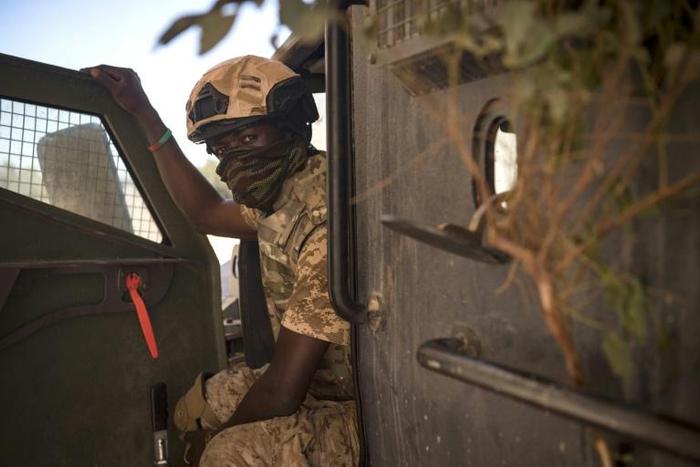 Fighting took place overnight at Libya's main oil field, the National Oil Company says without identifying the combatants