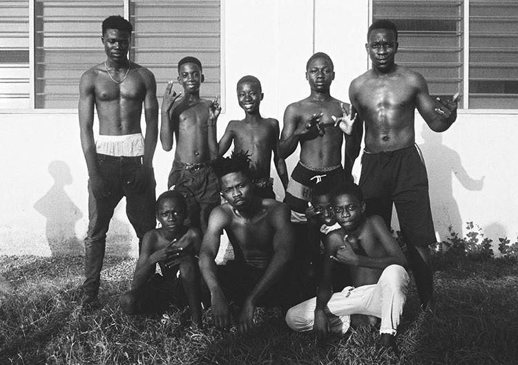 Kwesi Arthur with kids