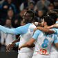 Balotelli takes a selfie with teammates after scoring