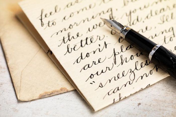 iconic-love-letters-hero invaluable