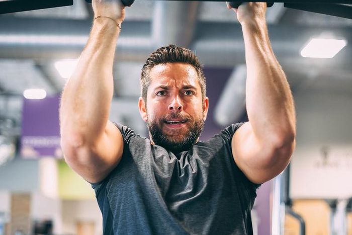 How Zachary Levi Got Into Shazam! Superhero Shape