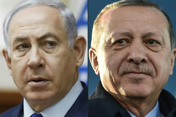 The Israeli Prime Minister Benjamin Netanyahu (L) and Turkish President Recep Tayyip Erdogan have regularly clashed in public forums