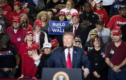 Trump is wasting our immigration crisis