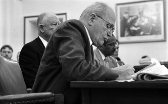 John Dingell Jr., a House 'Bull' Who Served the Longest, Dies at 92