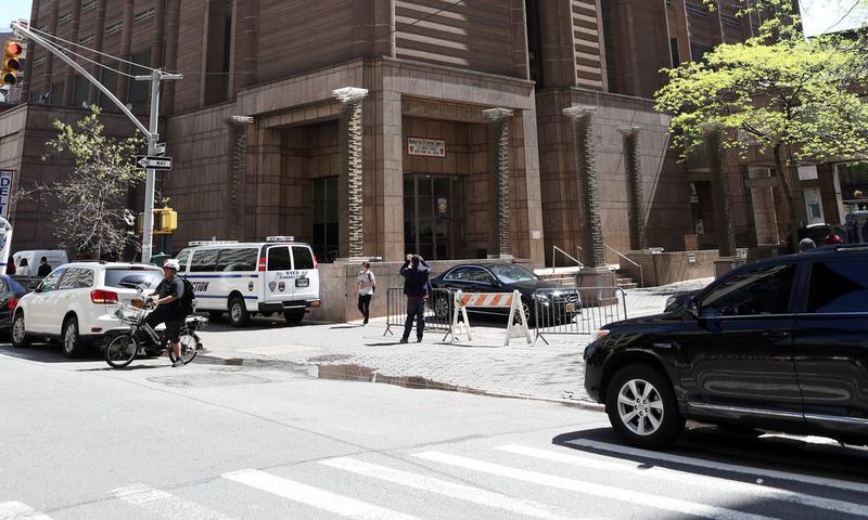 Jail Guards Performed Illegal Strip Searches on Women, Prosecutors Say