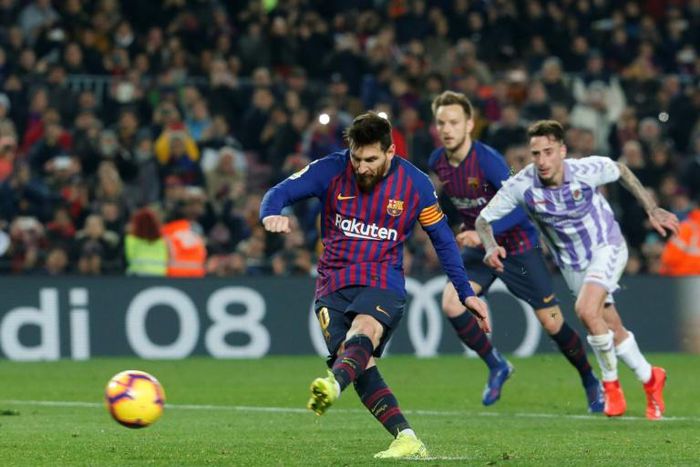 Lionel Messi scored a penalty and missed one on Saturday as Barcelona moved seven points clear in La Liga