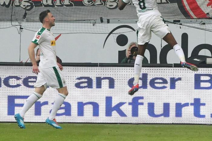 Zakaria equalised but Gladbach had to settle for a point in Frankfurt