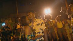 Kwesi Arthur in Porpi video