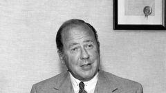 Ira Neimark, Bergdorf Executive Who Put Fashion First, Dies at 97