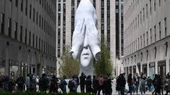 With sculpture, Frieze expands to Manhattan