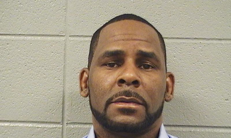 2 Women Living With R. Kelly Denounce Their Parents and Deny Being Brainwashed