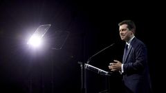 Buttigieg Confronts Race and Identity in Speech to Gay Group