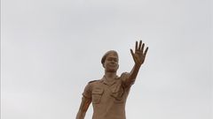 Statue of Major Mahama2