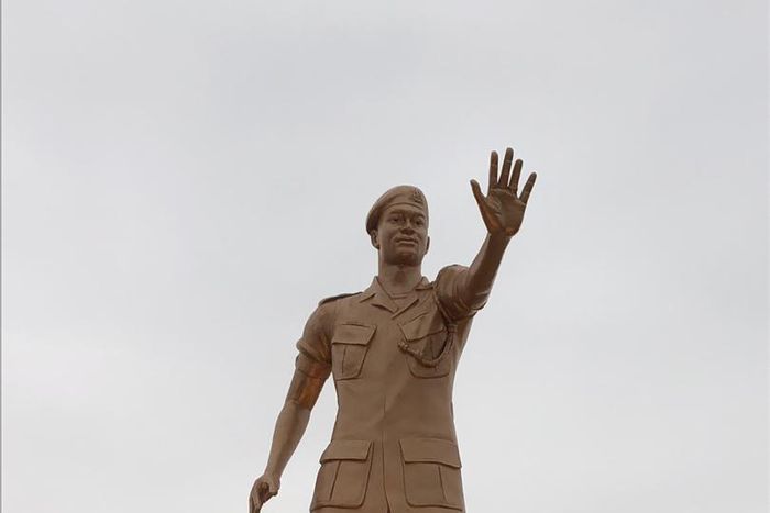 Statue of Major Mahama2