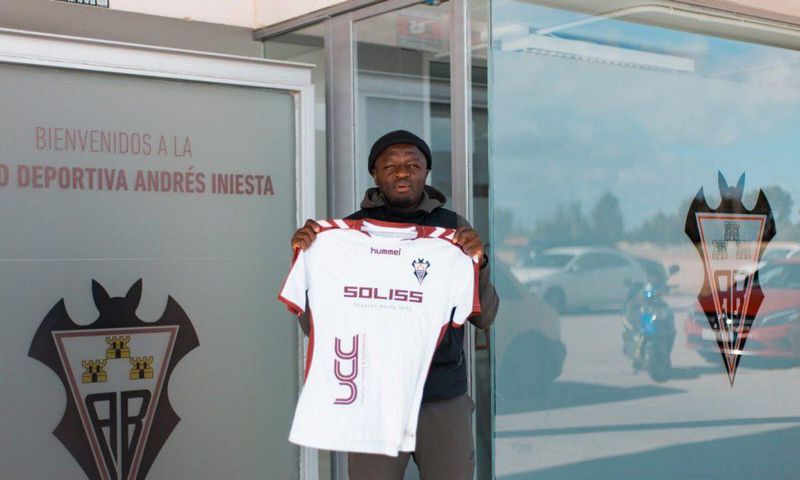 Sulley Muntari unveiled by Spanish second-tier side Albacete