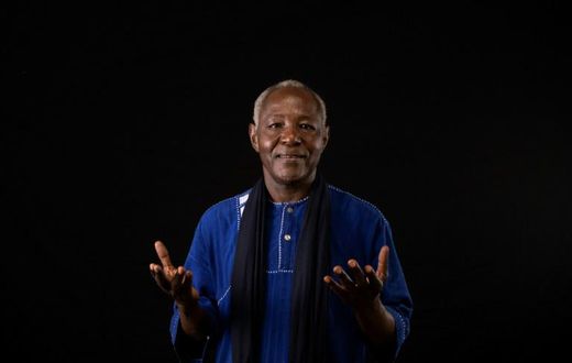 Burkinabe director Abdoulaye Dao co-directed the satirical comedy "Duga", which goes by the English title "The Scavengers"