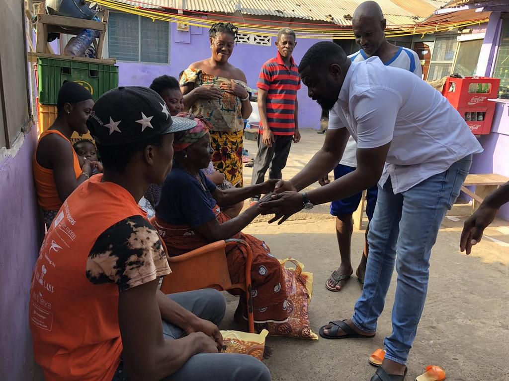 John Dumelo celebrated his 35th birthday with widows