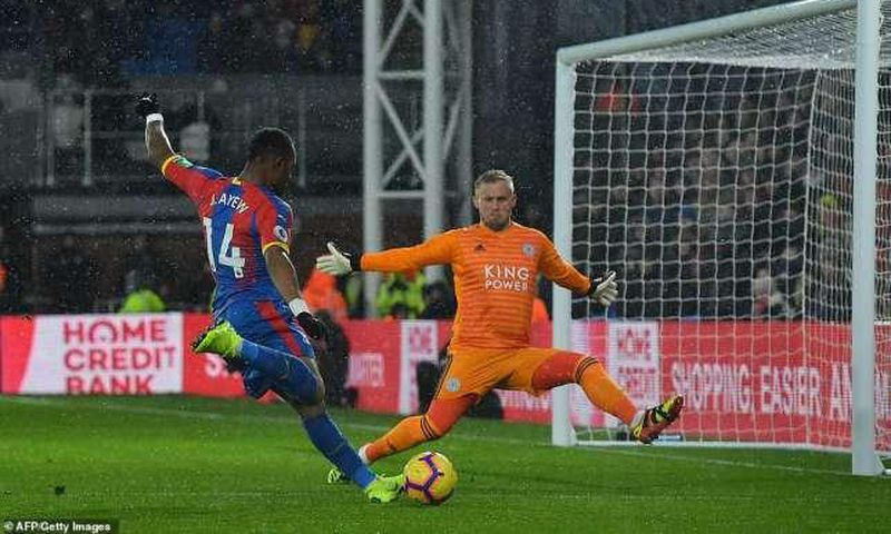 jordan ayew vs leicester city