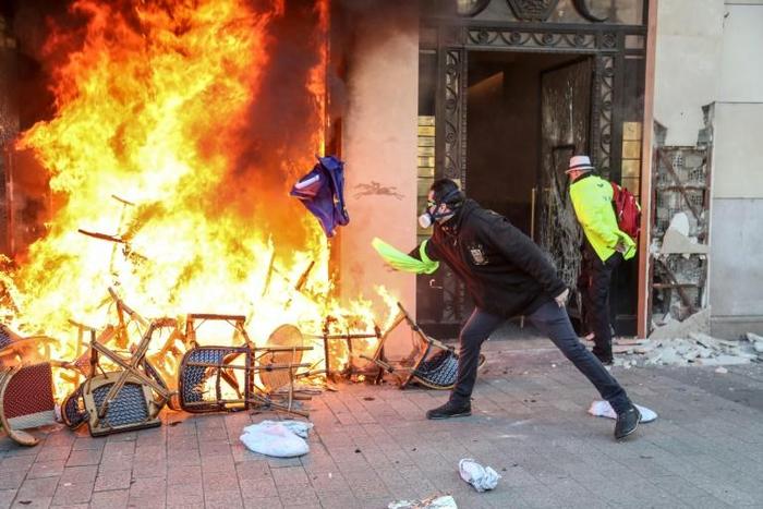 The "yellow vest" anti-government protests in France have been punctuated by vandalism and violent clashes with police