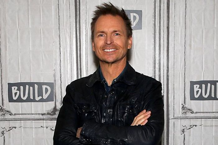 What The Host of 'Amazing Race' Earns Per Episode