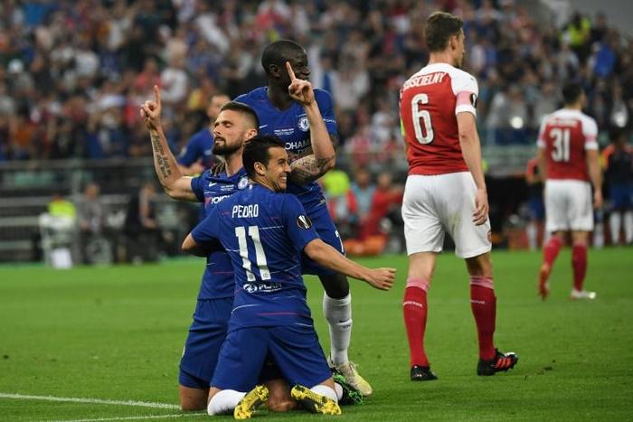 Olivier Giroud (L) scored the opening goal in the final just after half-time
