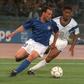 US defender Jimmy Banks, who died Friday, tracks Italy striker Salvatore Schillaci at the 1990 World Cup