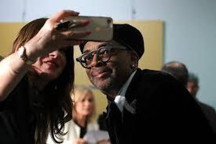 Wear heels, but don't take selfies