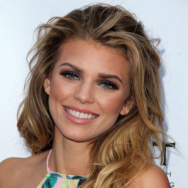 30 Celebs Get Real About Their Acne Struggles