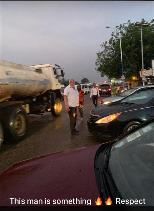 Rawlings directing traffic