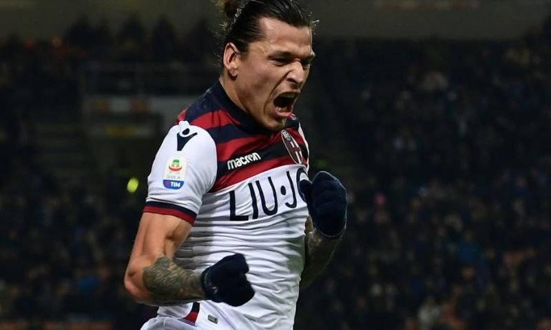 Bologna striker Federico Santander, pictured here celebratig a goal at Inter Milan, snatched a win against Napoli on Saturday