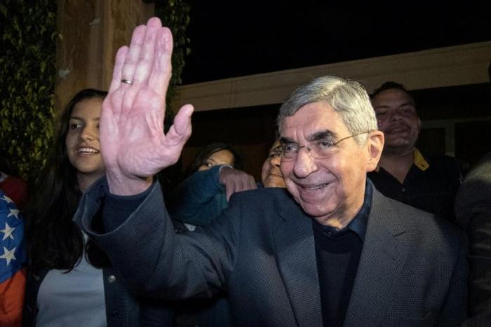 Former Costa Rican president and Nobel Peace Prize winner Oscar Arias has denied accusations of sexual assault leveled against him by a peace activist who sought his aid
