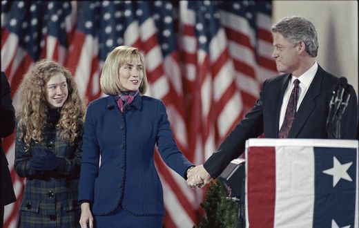 As Hillary Clinton Steps Away, a Political Era for Women Wanes