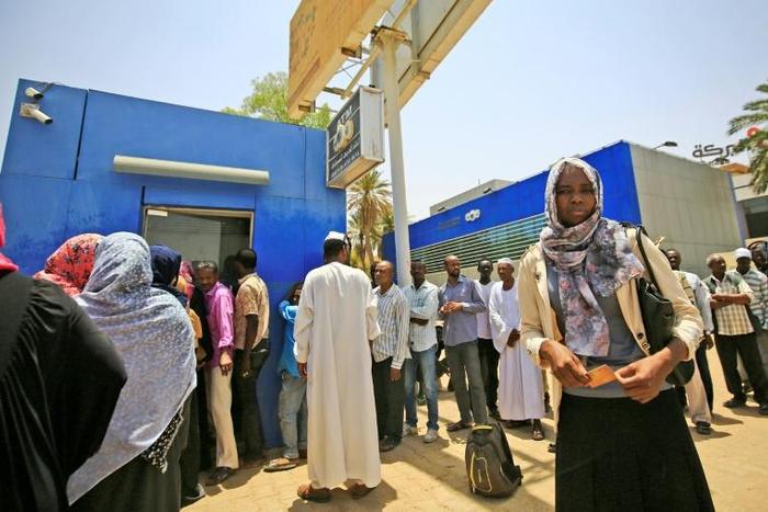 Long waits at the ATM for days and still no cash -- a chronic liquidity crisis is still gripping Sudan a month after its veteran strongman's ouster