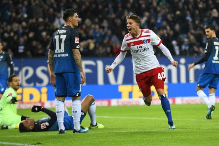 Germany Under-19 striker Jann-Fiete Arp will join Bayern Munich from second-division leaders Hamburg by June 2020 at the latest