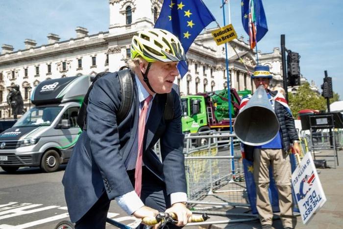 Former British foreign minister Boris Johnson has confirmed he will run for prime minister when Theresa May quits