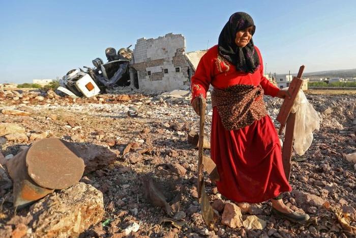 Syrian government aircraft have carried out repeated strikes against jihadist-controlled towns in the northwest in recent weeks