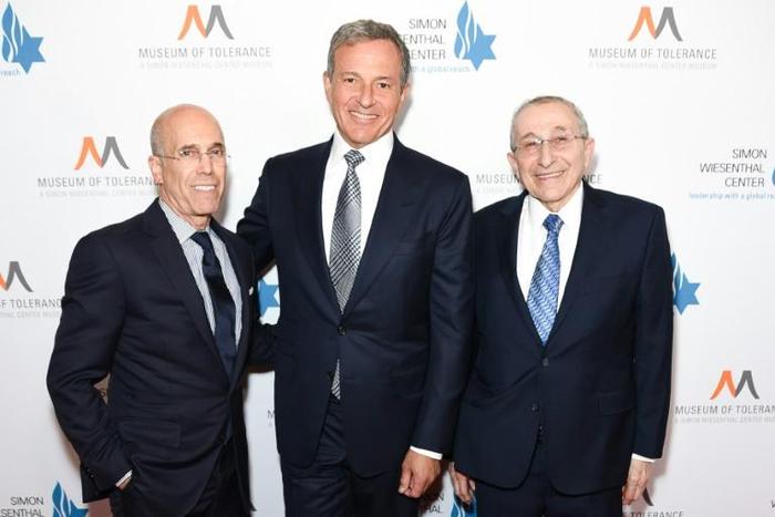 Bob Iger (C) spoke at a dinner organized by the Simon Wiesenthal Center, a Jewish human rights organization