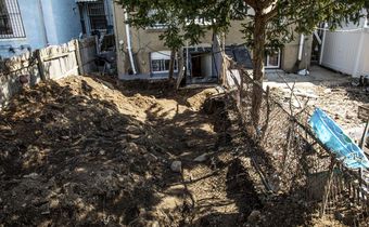 A Tip Leads to the Discovery of a Mystery Body Buried in a Queens Backyard