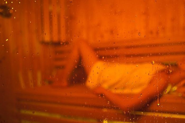 Saunas Vs. Steam Rooms: Which One Is Better?