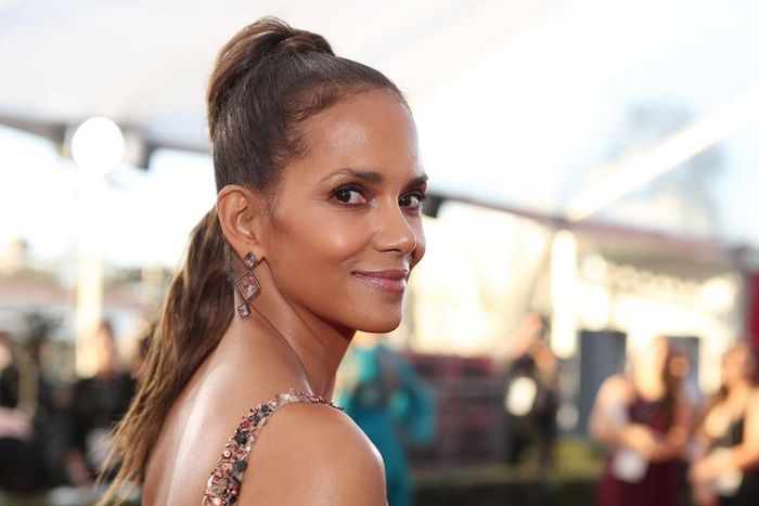 Halle Berry Reveals New Tattoo