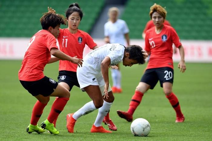 New Zealand's Sarah Gregorius (C) is seen in action against South Korea in March 2019